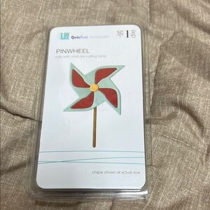Pinwheel Die-Cutting Tool - Red and Green